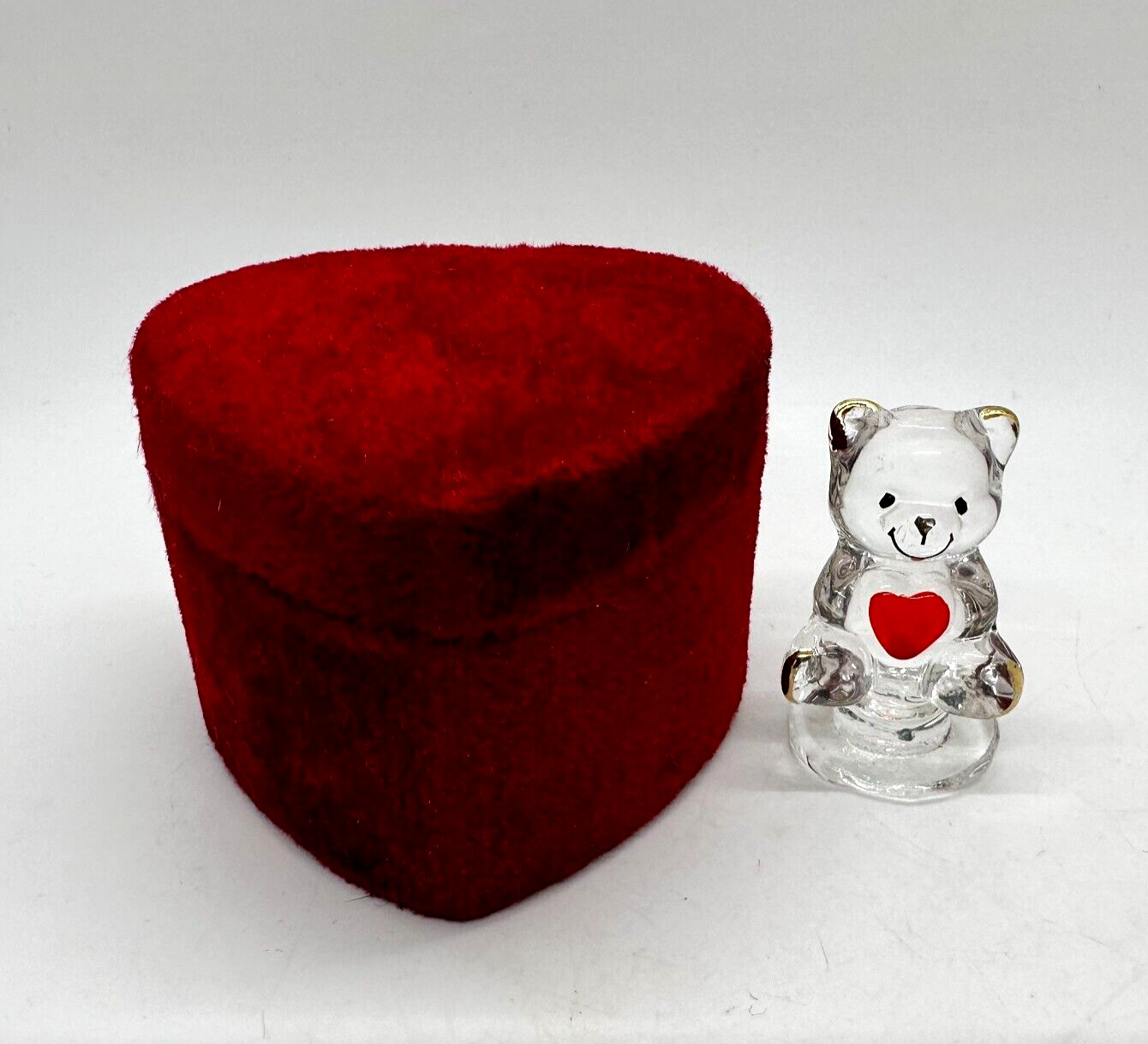 VTG BLOWN GLASS HEART TEDDY BEAR 1 3/4” & Heart Shaped Clamshell Case