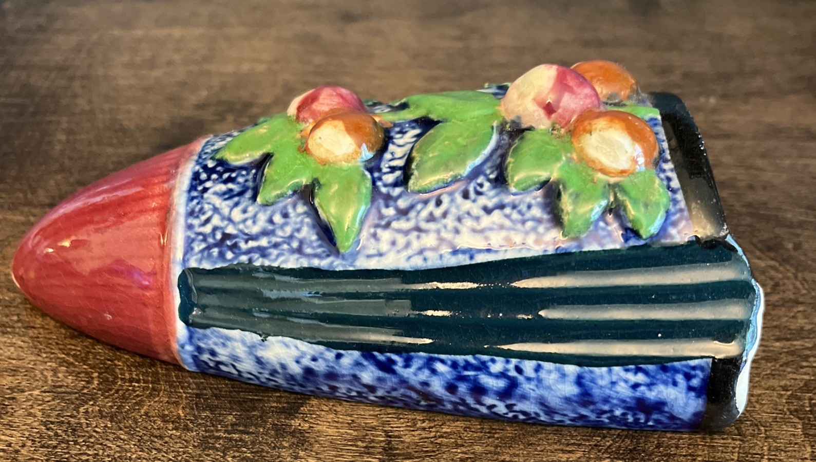 Vintage Sweet Wall Pocket W/ Hanging Berries Made in Japan 6 X 2.25 X 3”