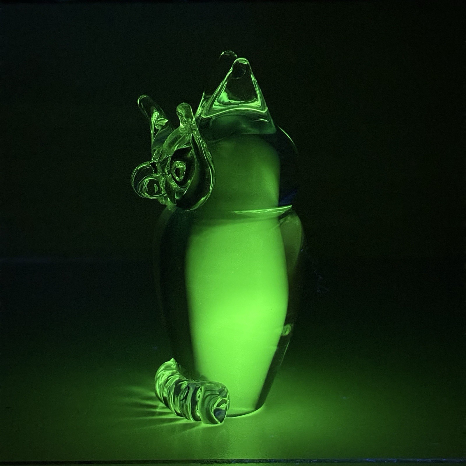 V. Nason Murano Glass Uranium Streak Owl 5” Figurine EC