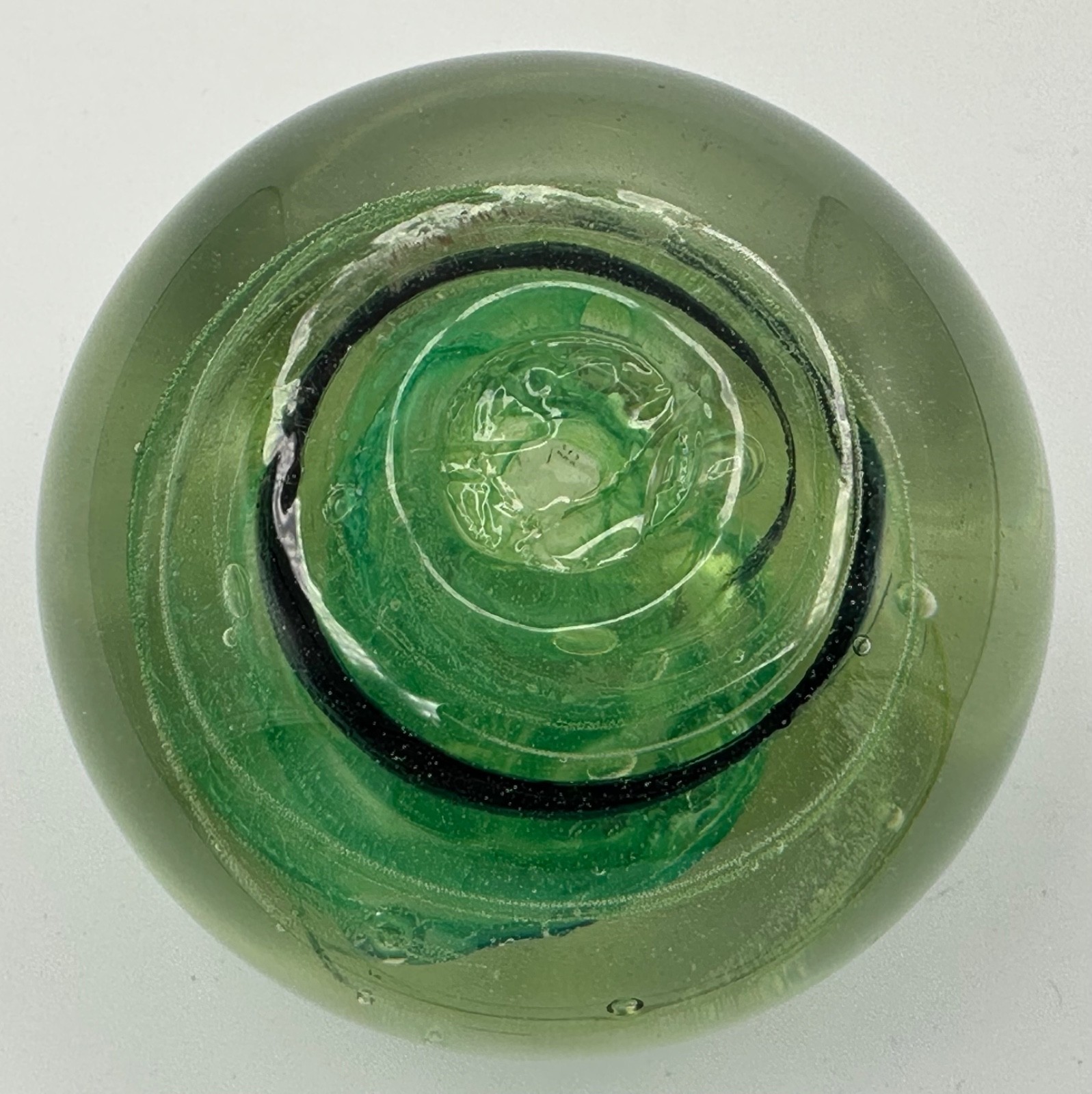 EXQUISITE HAND BLOWN GREEN SWIRL VOTIVE CANDLE HOLDER 2” TALL VERY HEAVY 1.2 LBS