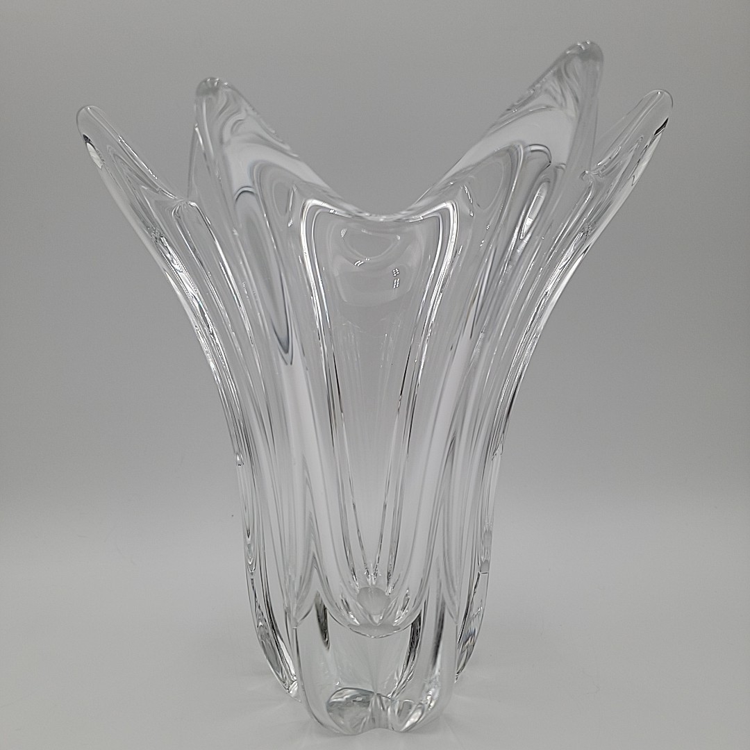 Daum France Freeform 9 Inch Mid-Century Crystal Decorative Vase