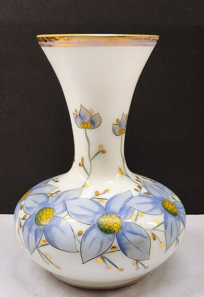 Hand-Painted Milk Glass Vase Blue Quaker Ladies Flowers 9.75 x 7 Gold Rim Vntg