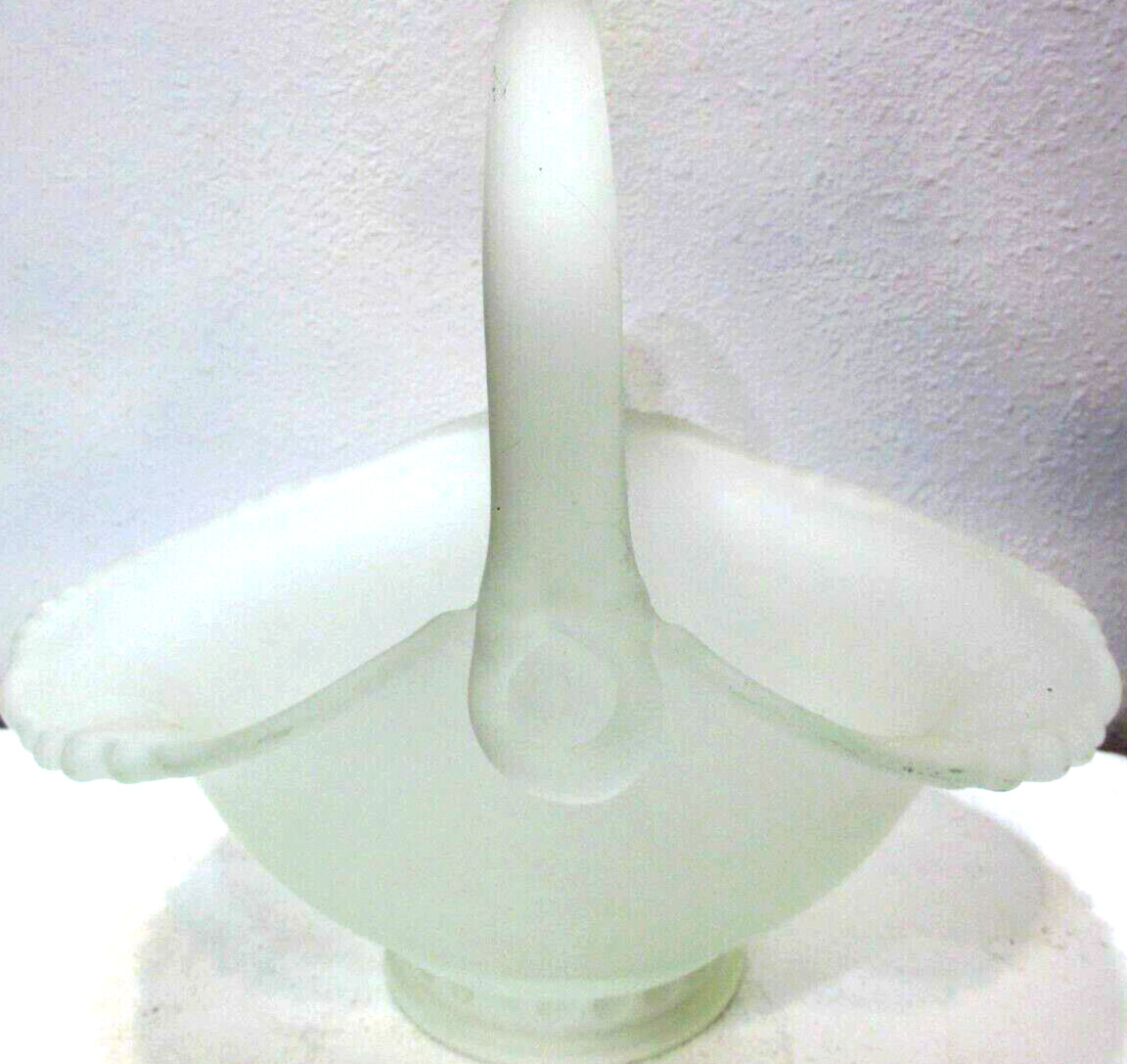 Beautiful Indiana Tiara Frosted Glass Basket Handle Stamped J.T. 10 1/4″ T