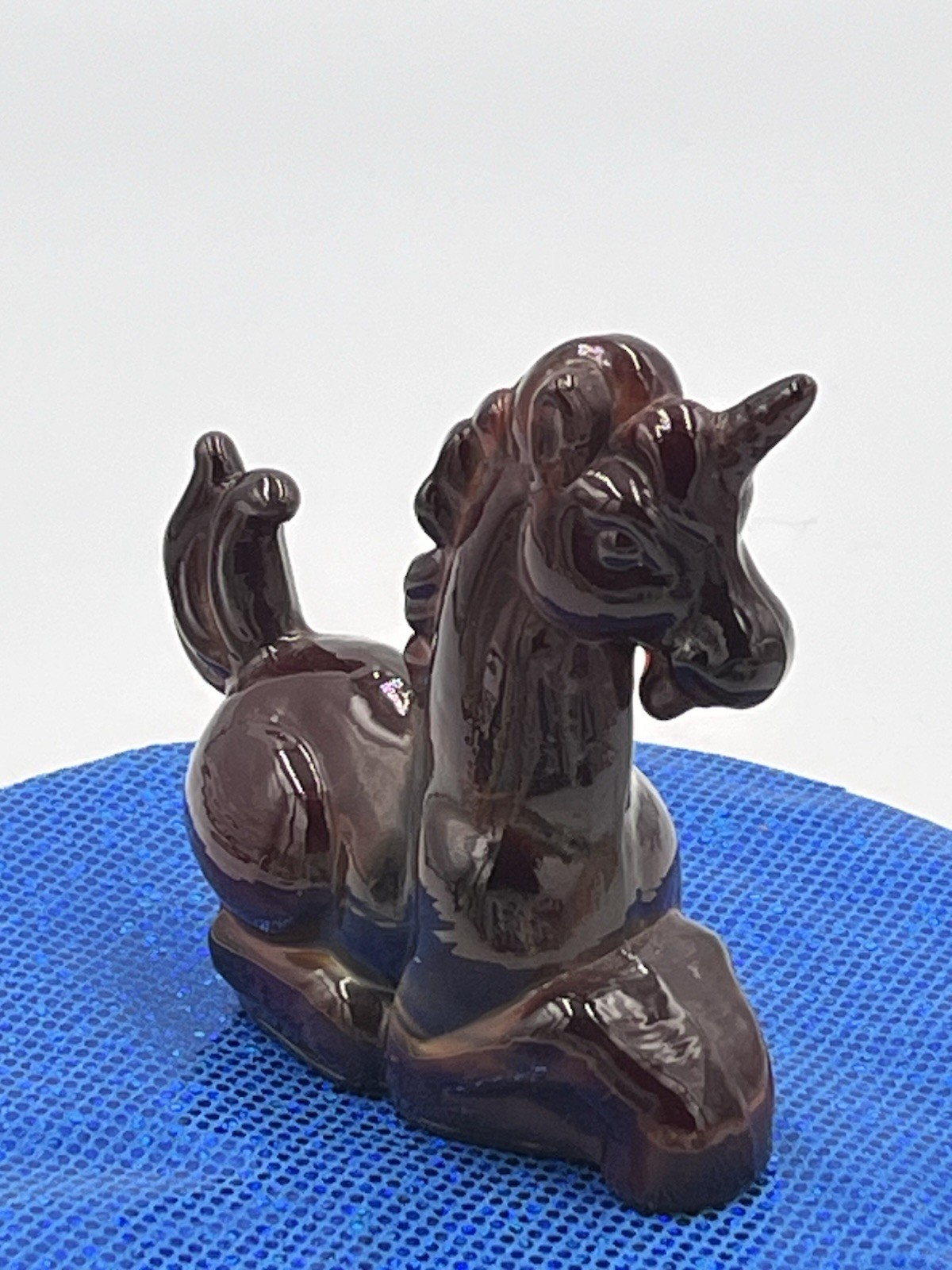 Boyd Lucky The Fantasy Unicorn Red Bermuda Slag UV Reactive Glows Art Glass VTG