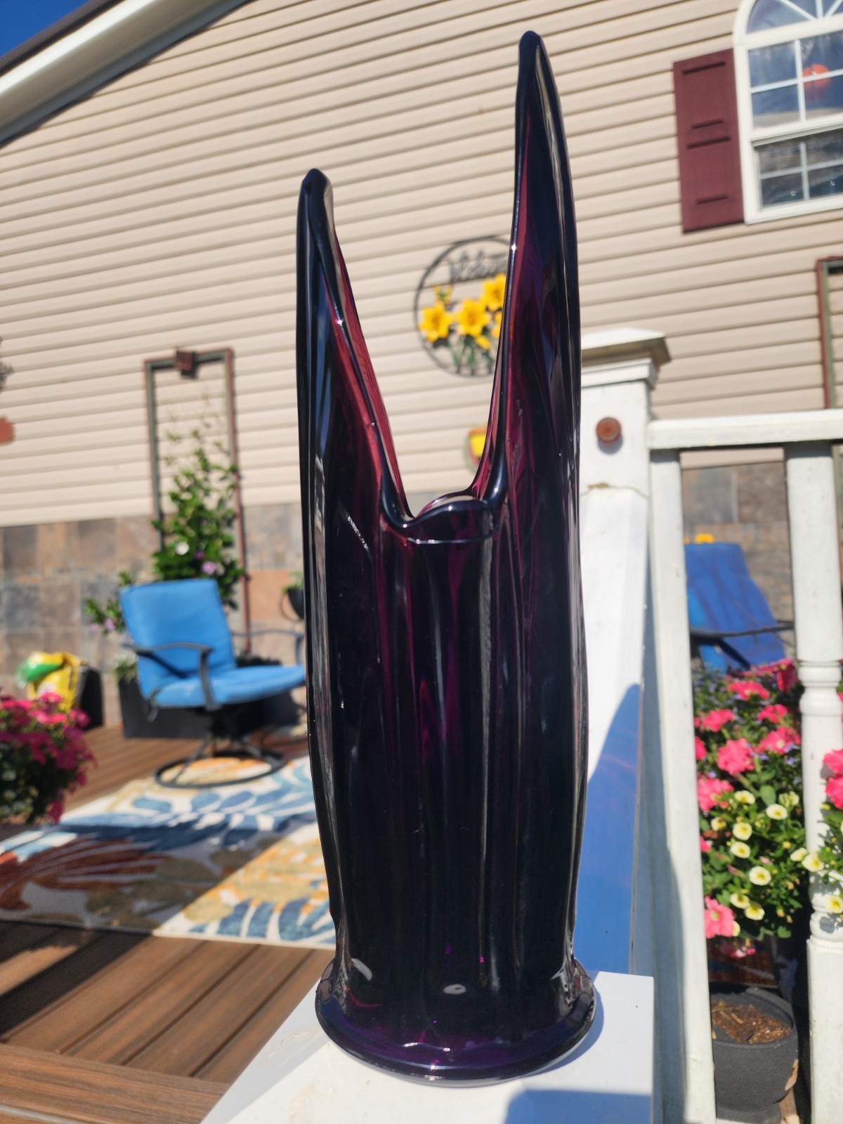 Vintage MCM Le Smith Amethyst Dragon Tooth Swung Vase Perfect 14.25”
