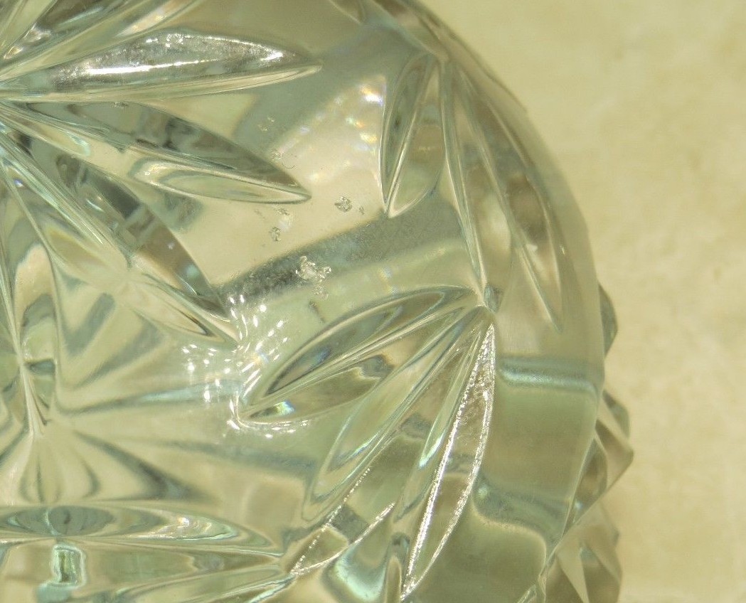 Sparkling GALWAY IRISH LEAD CRYSTAL Paperweight 3 1/2″ Diameter with Sticker
