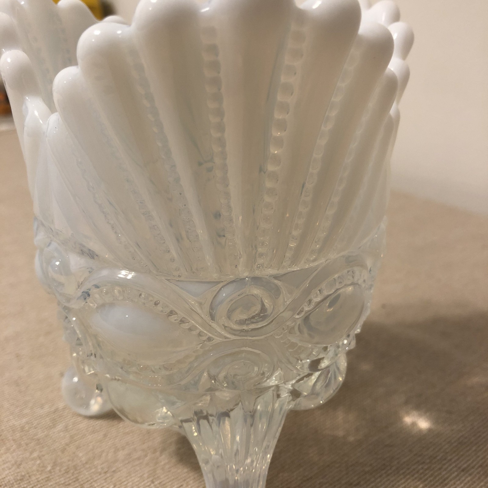 Vintage Mosser Milk Glass Eyewinker Patter Opalescent Vase Excellent Condition