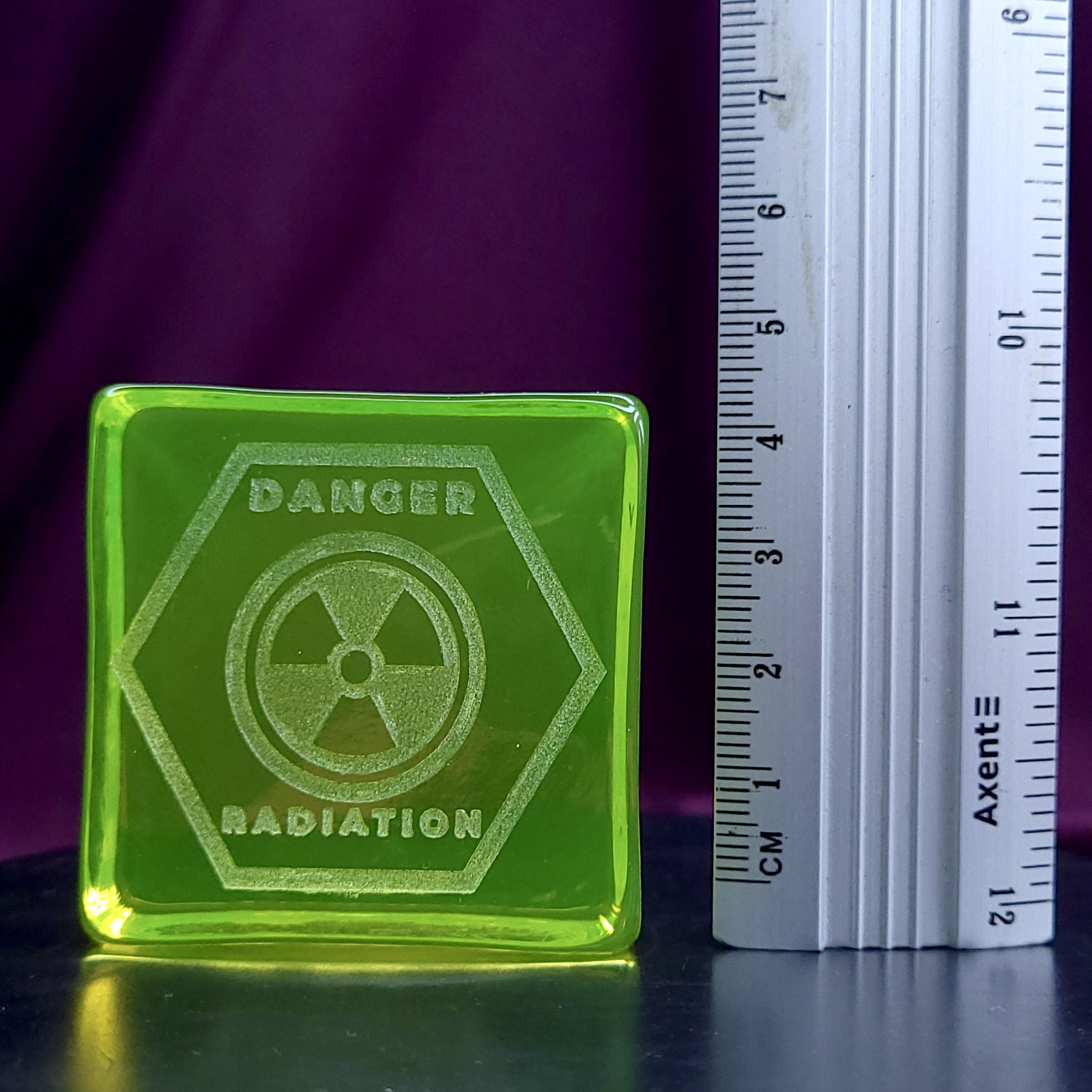 Rare Uranium Glass Small Figurine 50x50mm Vaseline Yellow Glass Statue