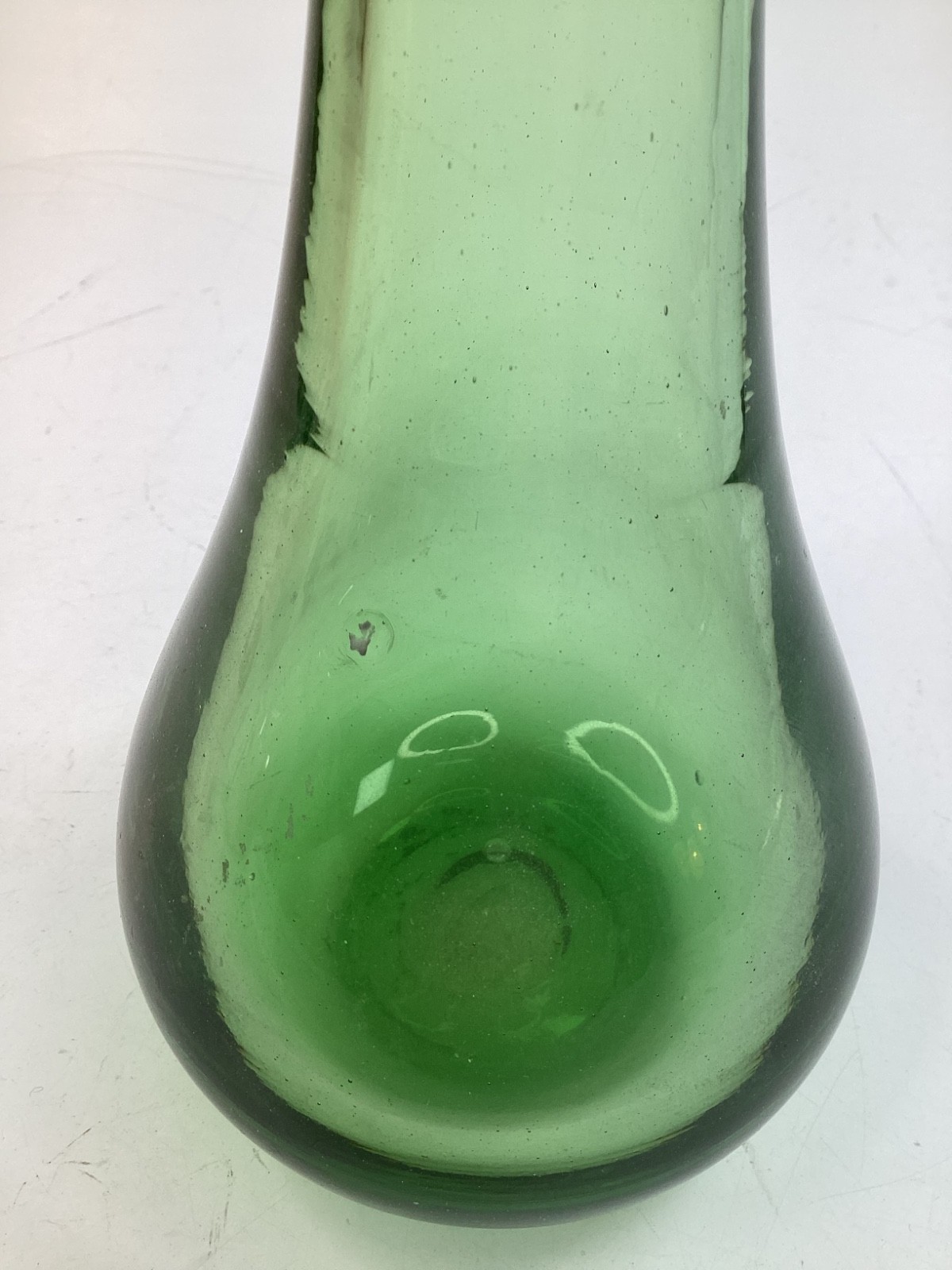 19” Vintage MCM Green Swung Glass Drape Vase Swung FREE SHIPPING