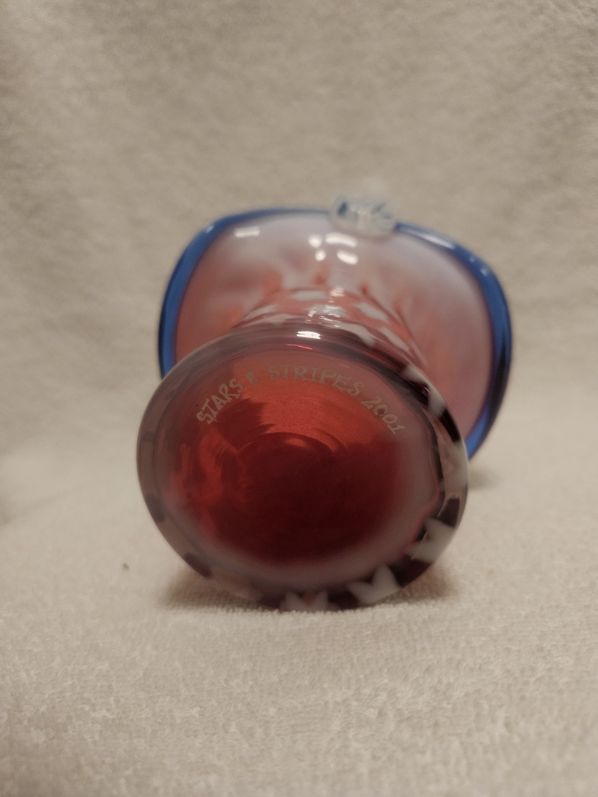 Fenton Patriotic 2001 Stars Art Glass Decorative Basket Red White Blue