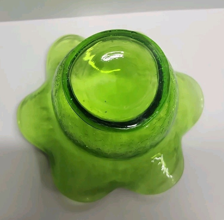 Uranium Crackle Glass Ruffle Bowl “Spring Green” Kanawha Glass Company Glows