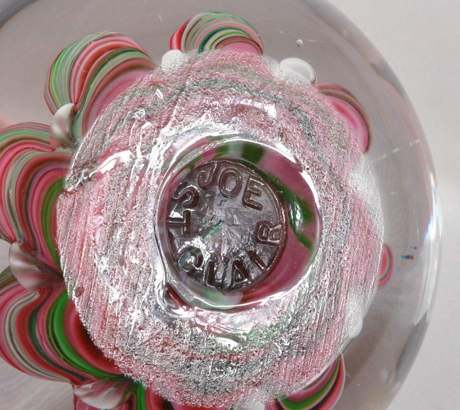 Vtg Joe St Clair Large Ribbon Crimp Glass Paperweight Pink Green Swirl Bubbles