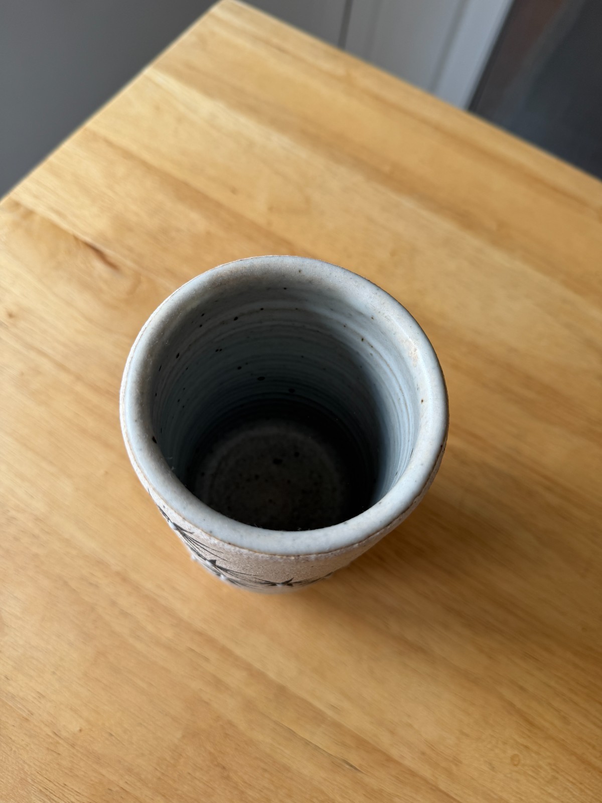 MQuan Studios Stoneware Vase with Star in White