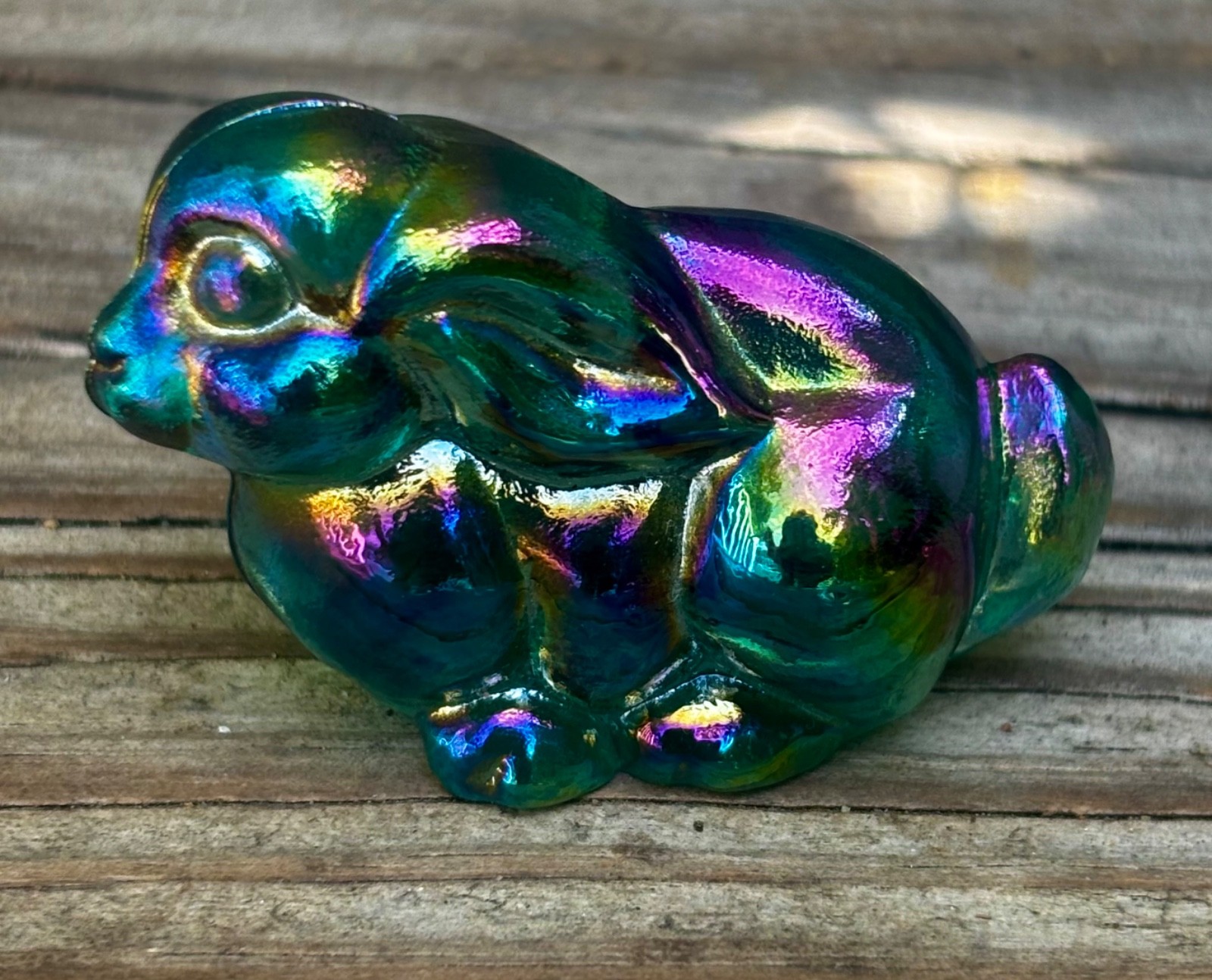 vintage Fenton iridescent glass miniature bunny