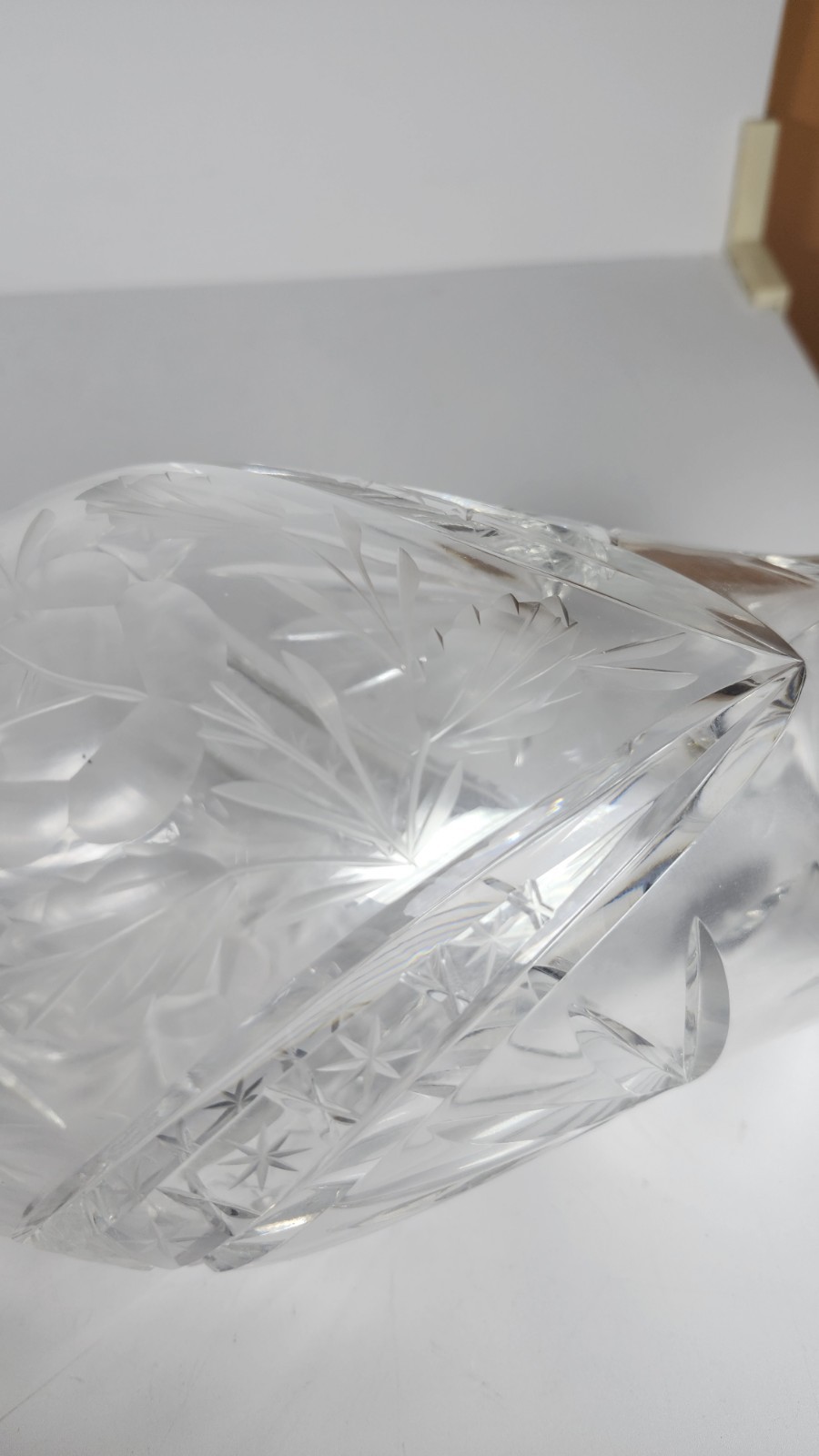Large 10 3/4″ Cut Glass Crystal Vase Clear Floral Etched Starburst VTG Stunning!