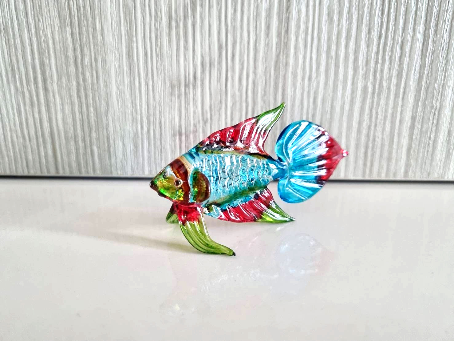 Thai Betta Fish Figurine Glass Hand Blown Murano Style Fighting Decor Red 3″