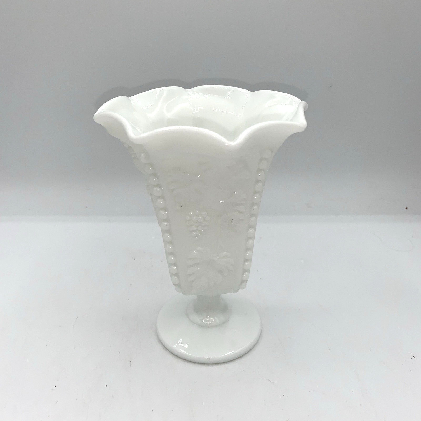 Westmoreland Beaded Grape Milk Glass Vase w/ Ruffled Edge 5 1/5″