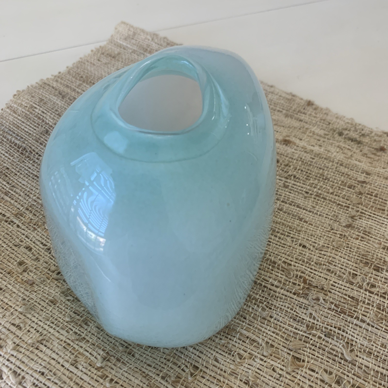 Sea Art Glass Seafoam Green Aqua Pebble Shaped Vessel 7×5 Glossy Made Romania