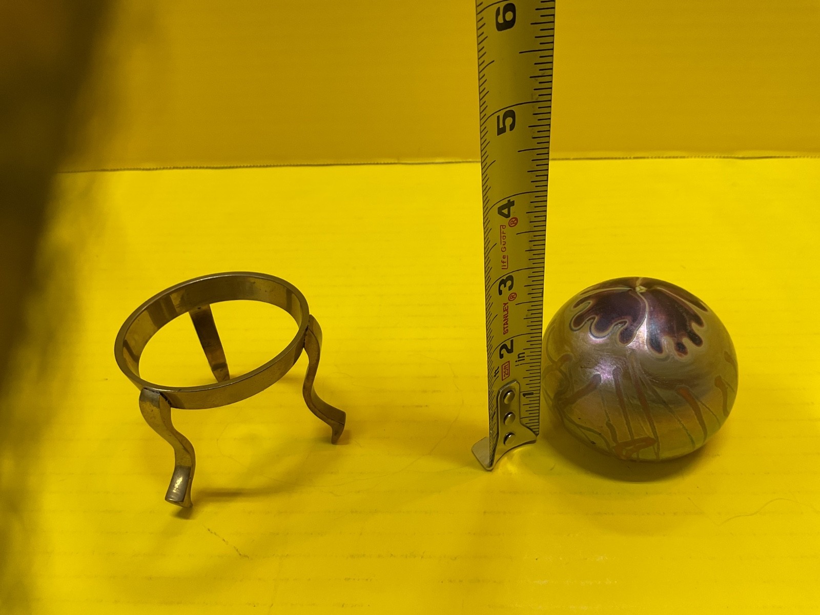 Art Glass Stephen Fellerman Hand Blown Signed Irridescent Paper Weight & Stand