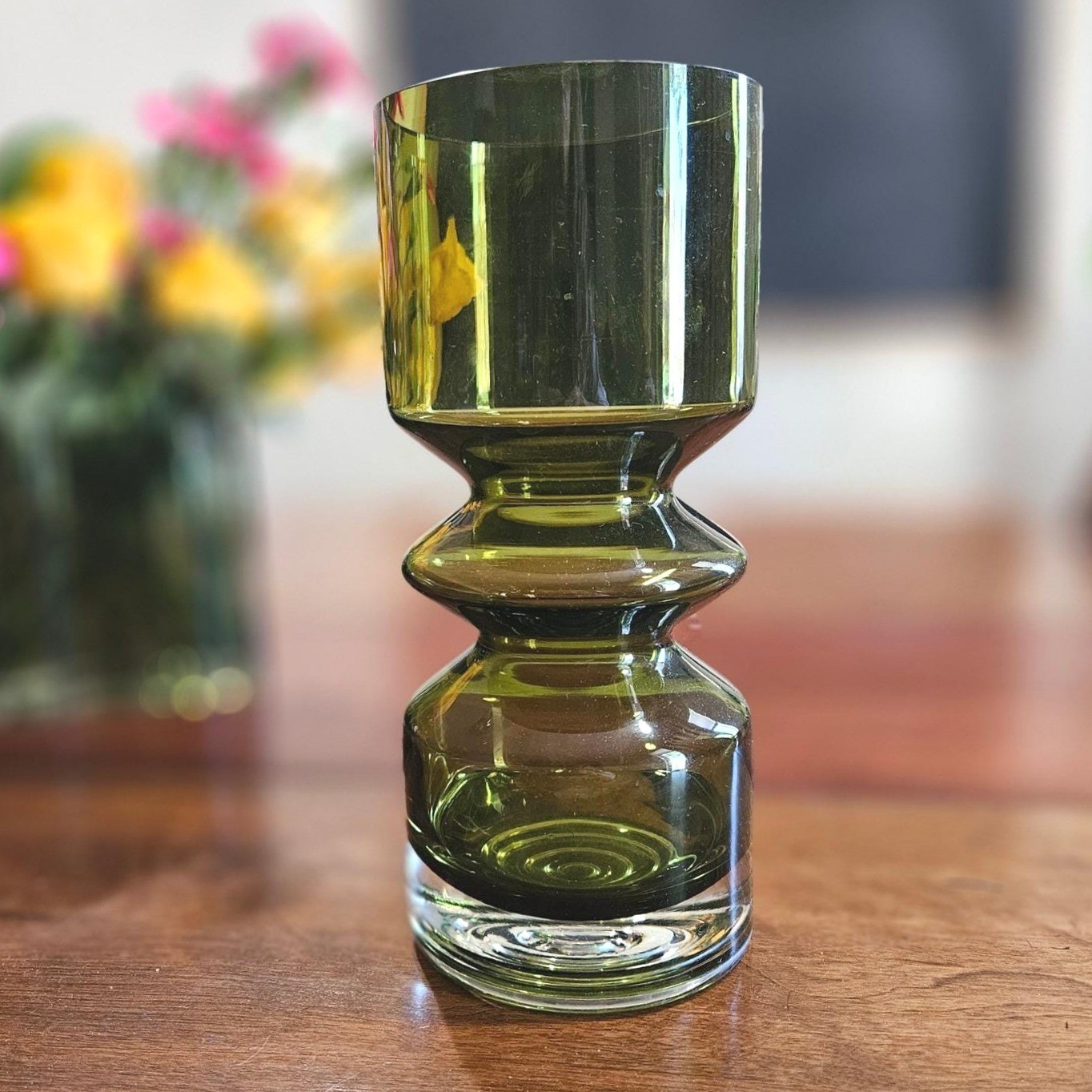 Vtg 10″ Tamara Aladin Riihimäen Lasi 1472 Olive Green Art Glass Vase Finland MCM