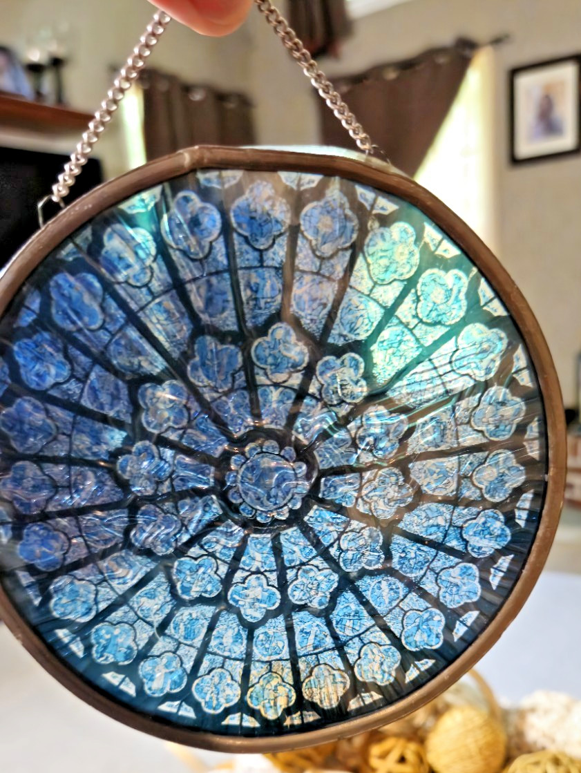 Vintage Glassmasters Notre Dame Cathedral Rose Window Art Glass Suncatcher 5.5″