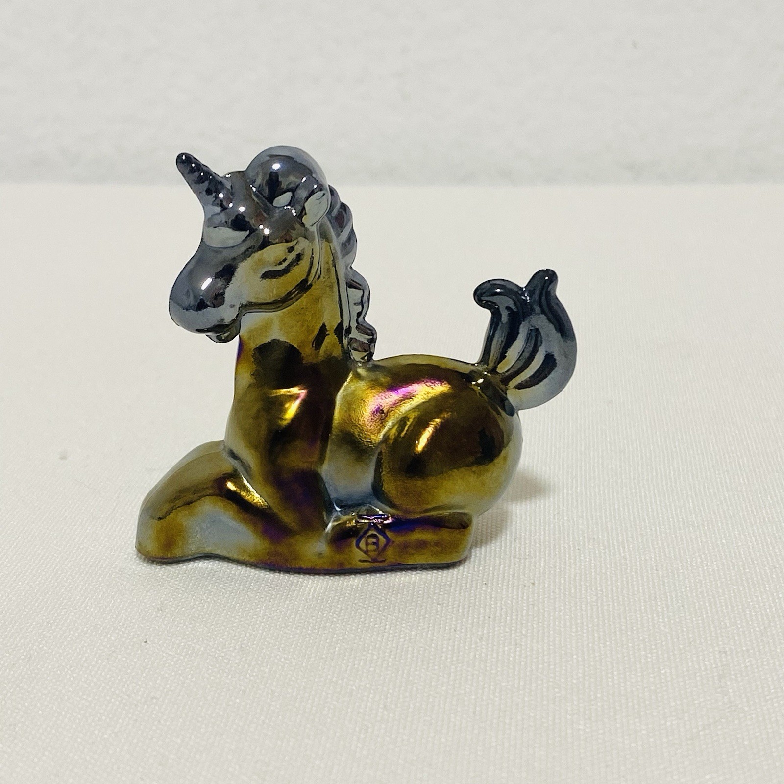 Boyd “Lucky the Unicorn” Miniature Blue Carnival Glass Iridescent Figurine 1988