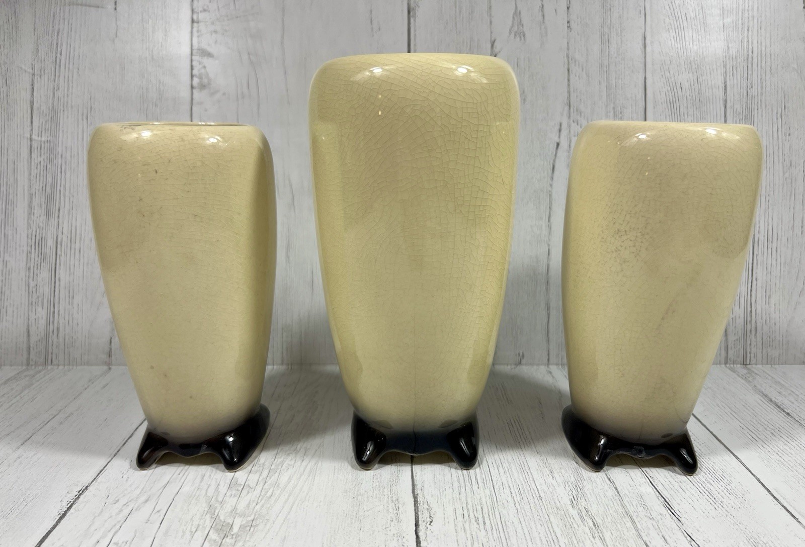 VINTAGE Ivy Leaf Vase Set 3 Cream Green Copeland Style Botanical Relief Art