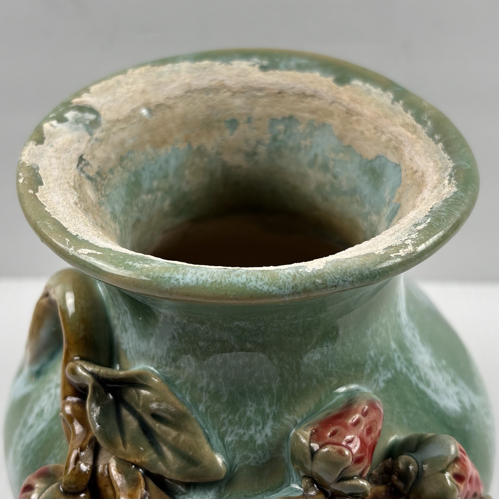 Majolica Style Pottery Vase Strawberries Branch 3D 4.5” Tall Art Studio *READ*