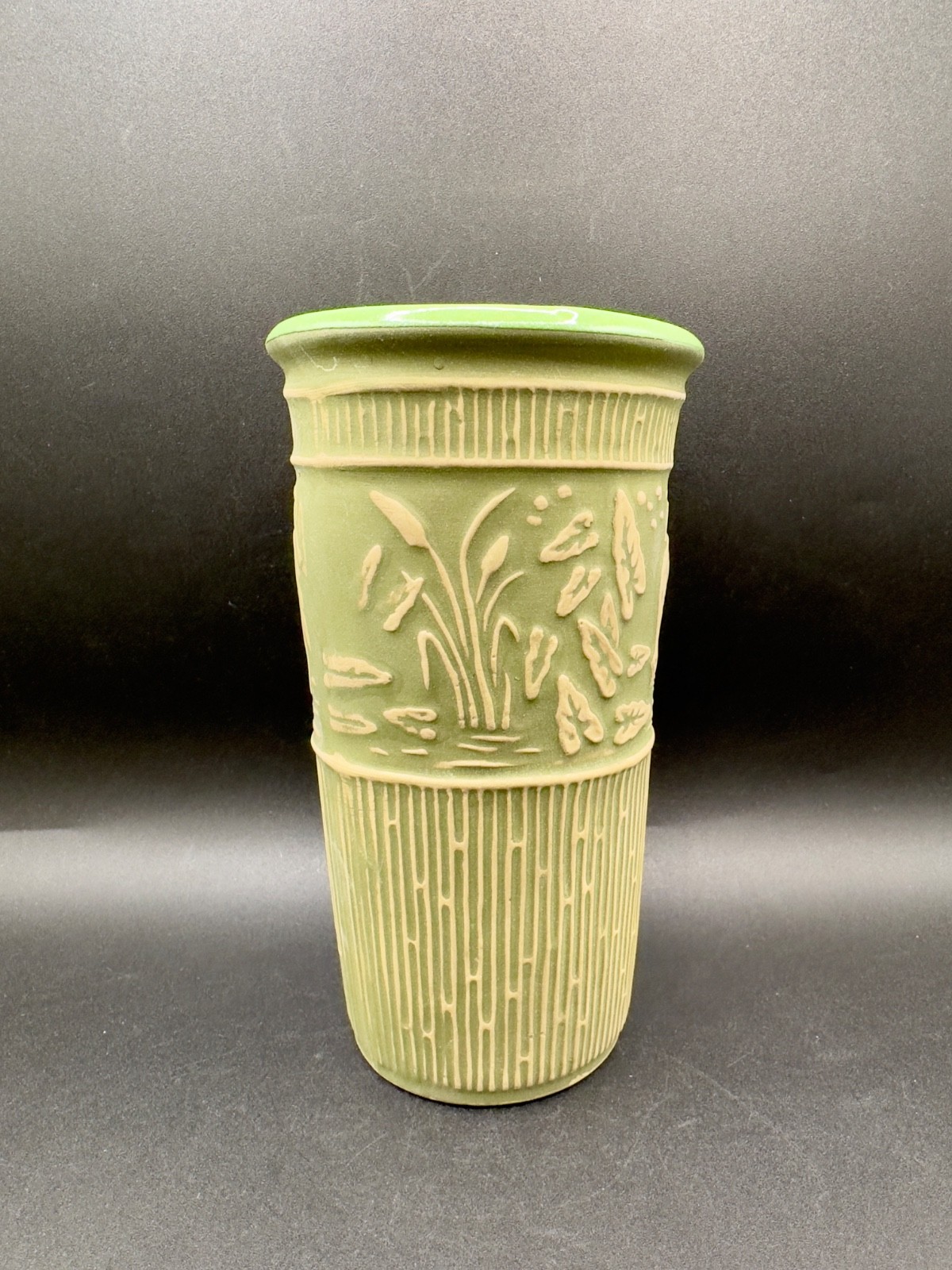 Red Wing Pottery Green Brushed Stoneware Vase Herons Vtg Collectors Society 2004