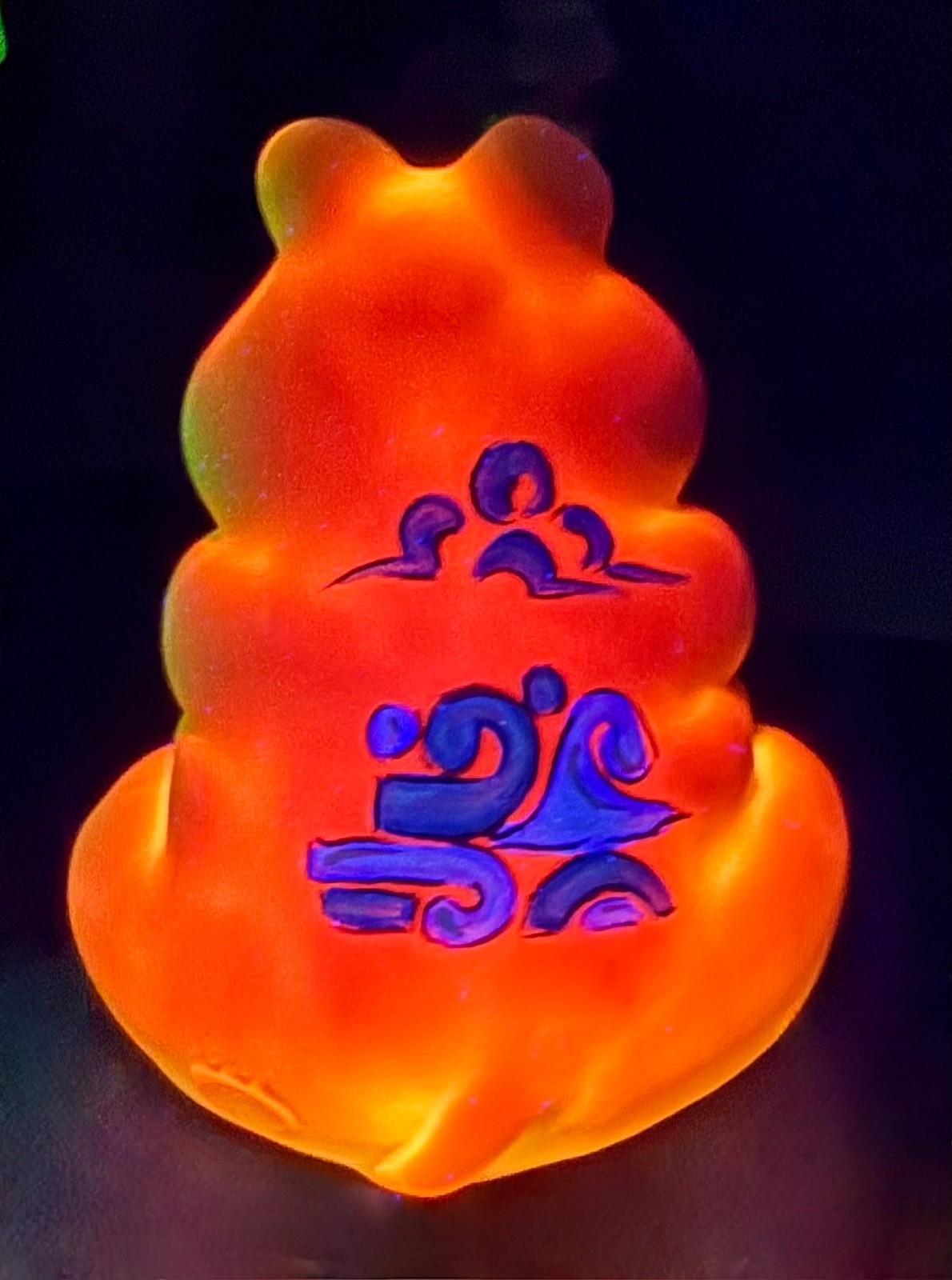 Ltd to 4 Fenton/WV Glass**DANDELION YELLOW “SPIRITUAL” HIPPO**S DAVIS 2026 EXC.