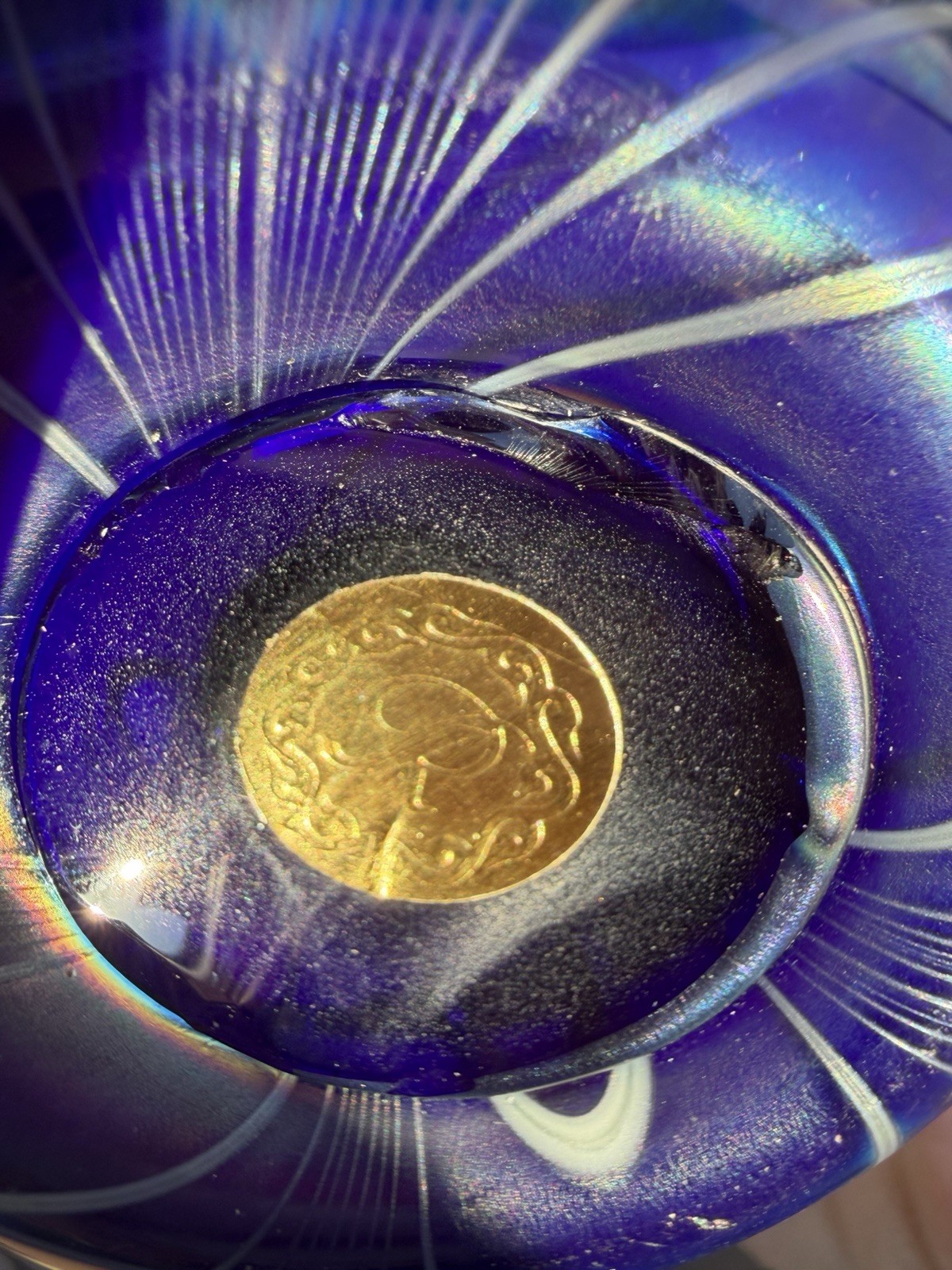 1983 Grant Randolph Studio Art Glass Vase 6″ Iridescent Pulled Feather SIGNED R