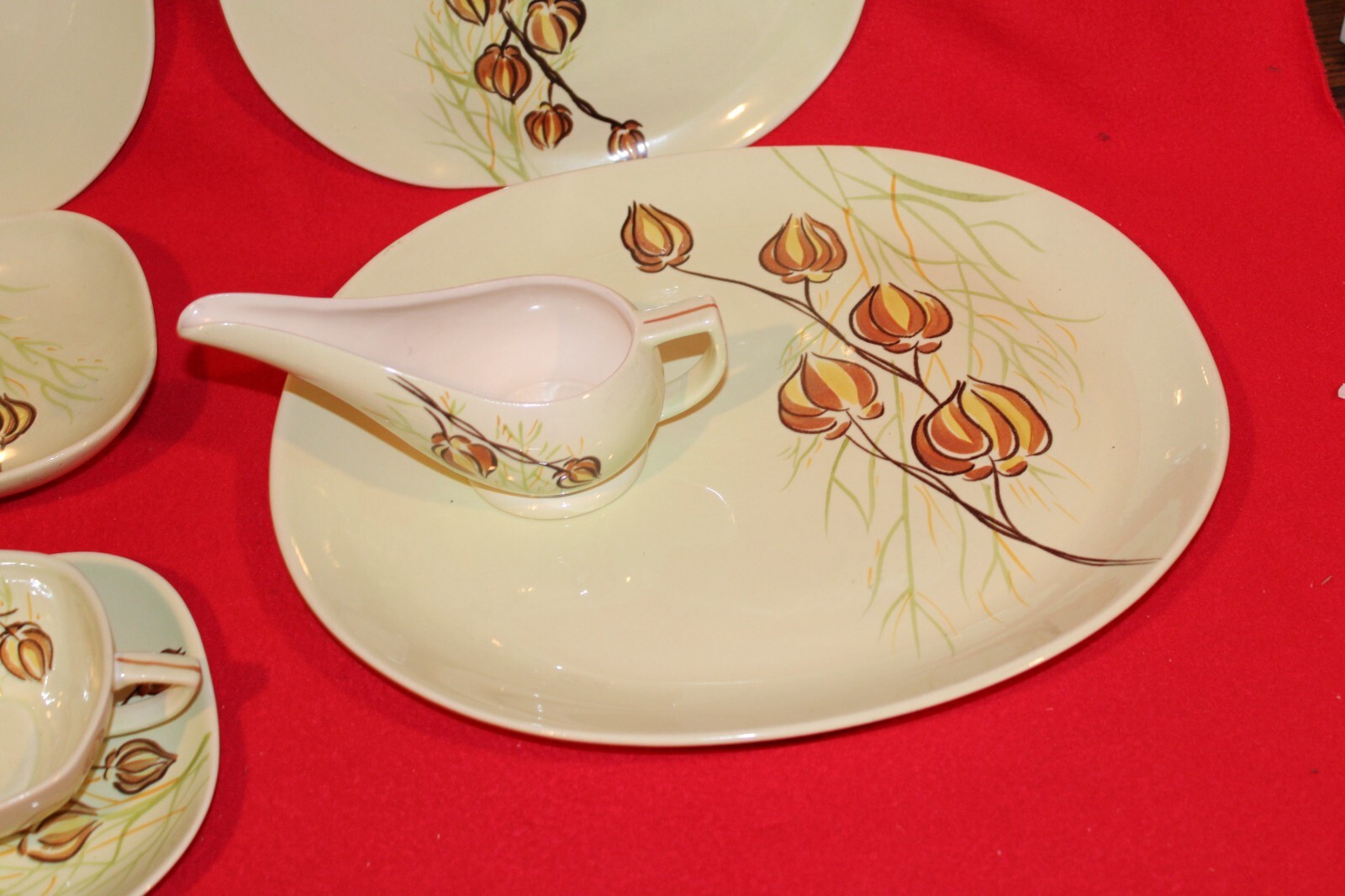 RED WING POTTERY 8 PCS LOT – LIGHT GREEN TINT