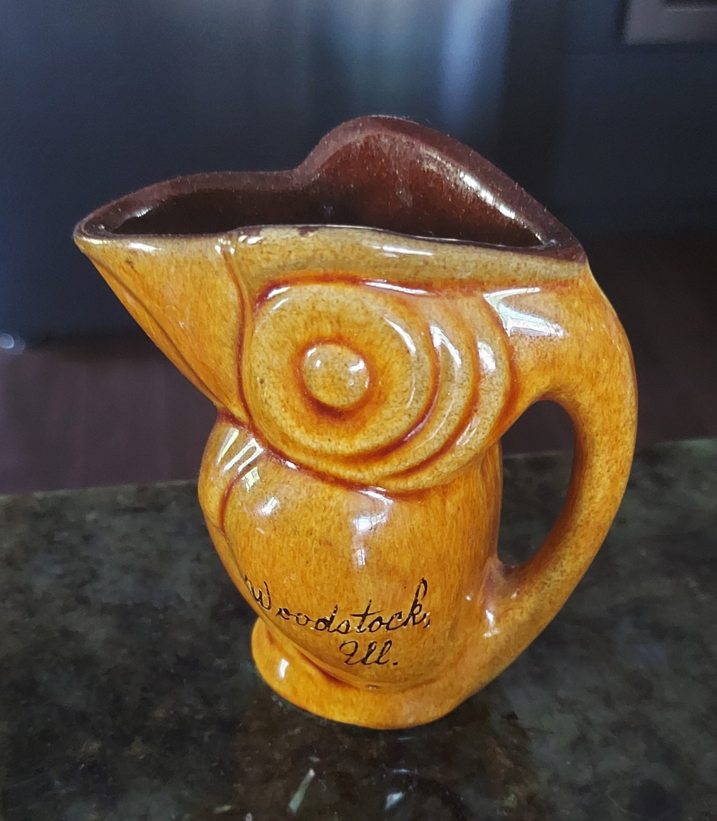 VINTAGE Woodstock IL Bird Brown Glazed pitcher 4.25 “