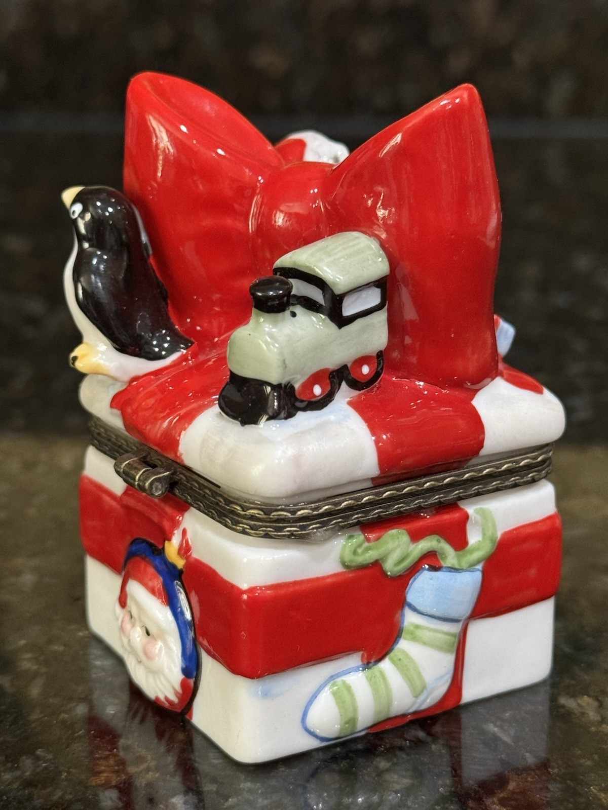 Villeroy & Boch Porcelain Hinged Trinket Jewelry Box Merry Xmas Animals & Toys