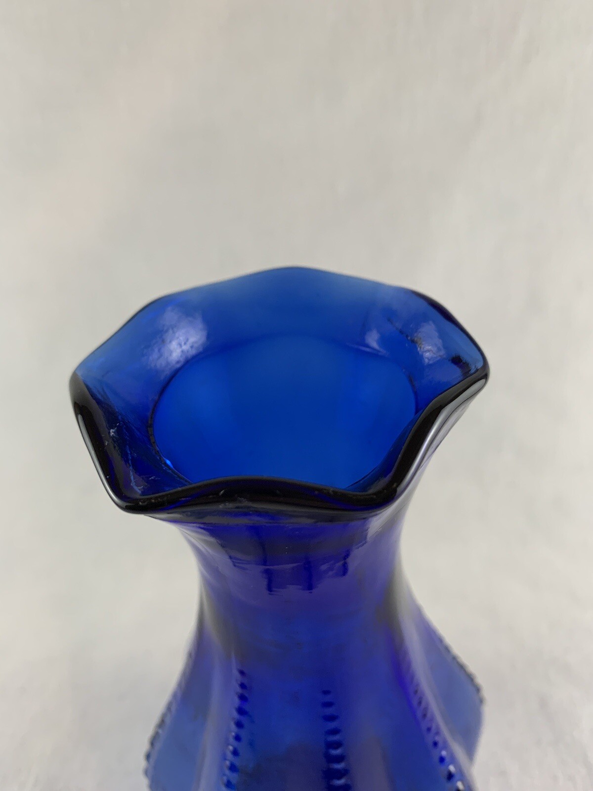Vintage Indiana Glass 7″ Cobalt Blue Beaded Rib Vase Ruffle Rim Edge #2 USA