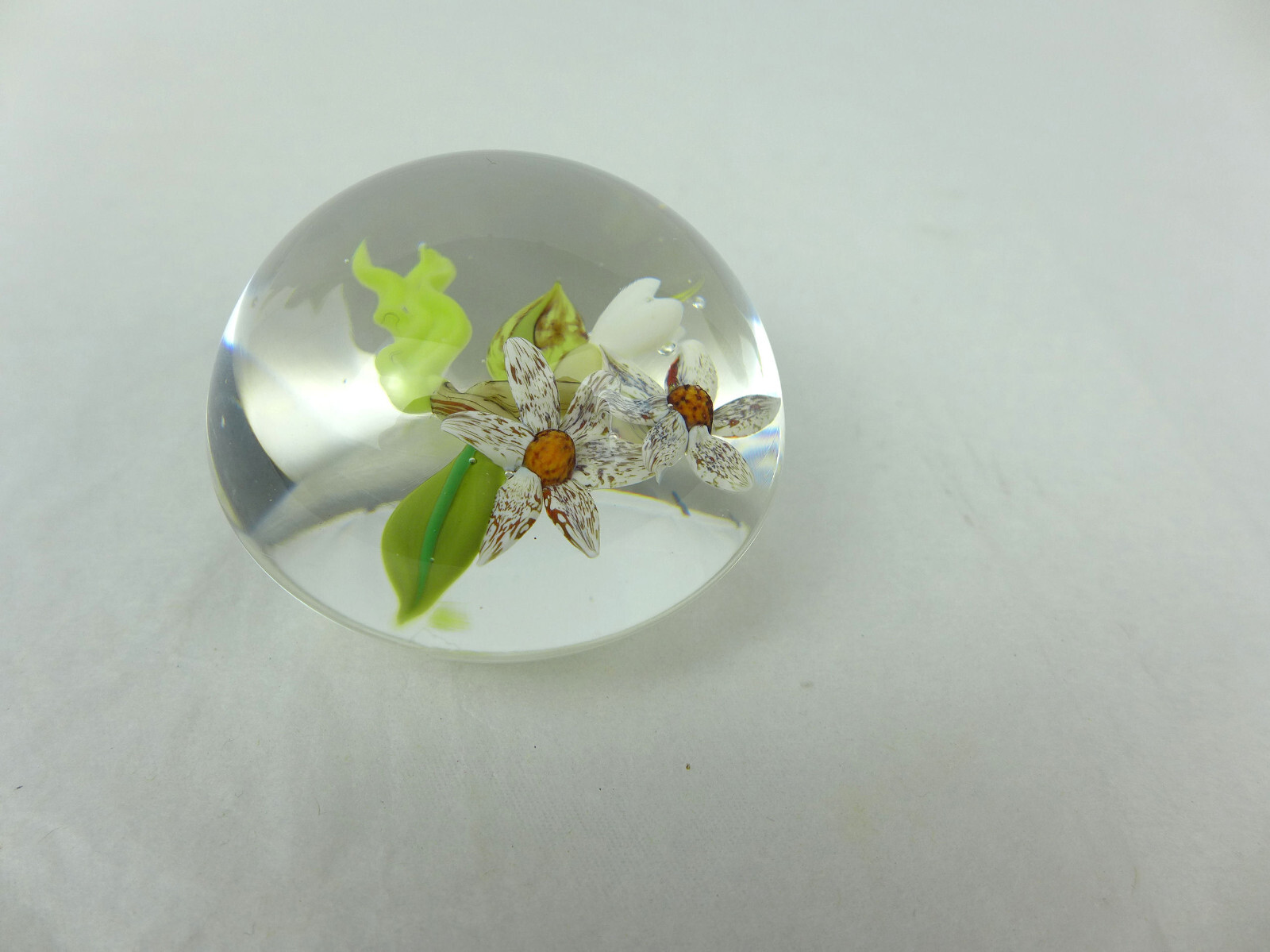 Early Clinton Smith Art Glass spotted flower Paperweight