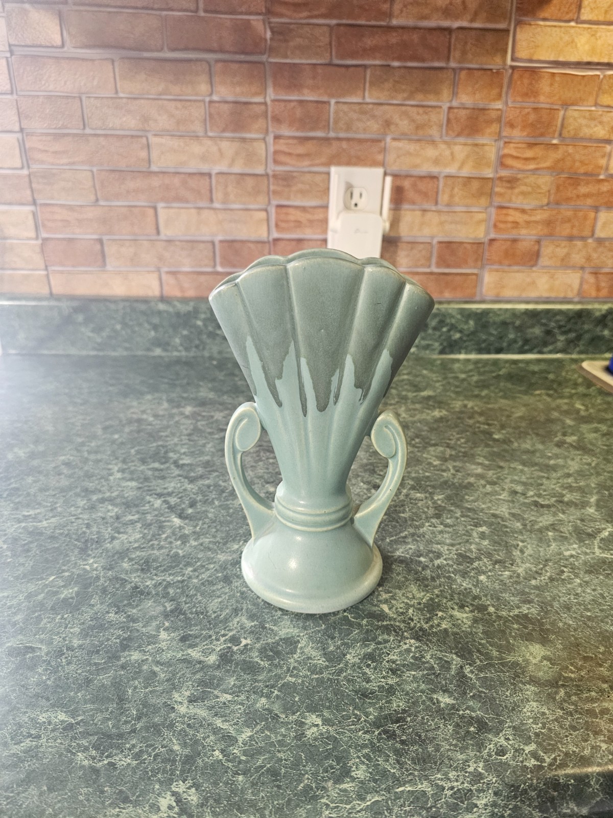Roseville Carnelian I Blue 1926 Vintage Art Pottery Ceramic Fan Vase 354-8