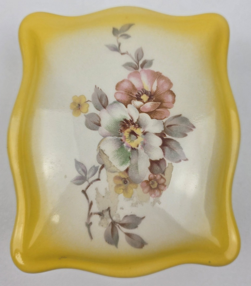 Yellow White Ceramic Covered Trinket Jewelry Box Flower Pottery Retro MCM5″ Vtg