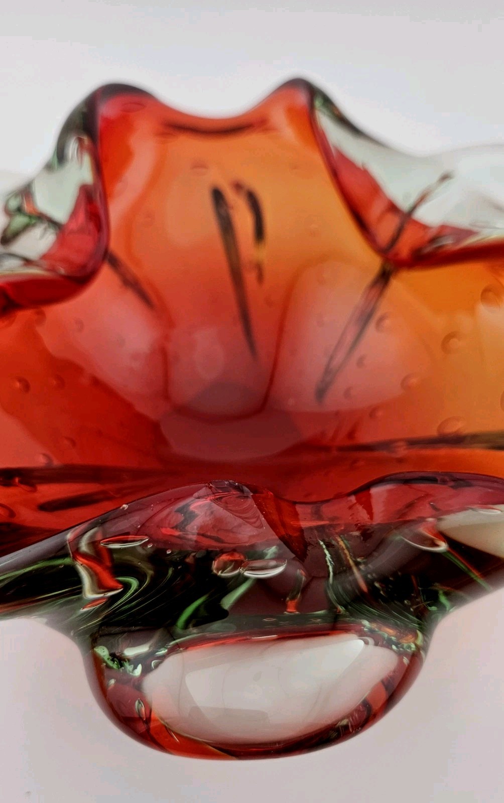 Gorgeous Murano Vintage Free Form Art Glass Dish Ashtray 7″ Red/Green Beauty.