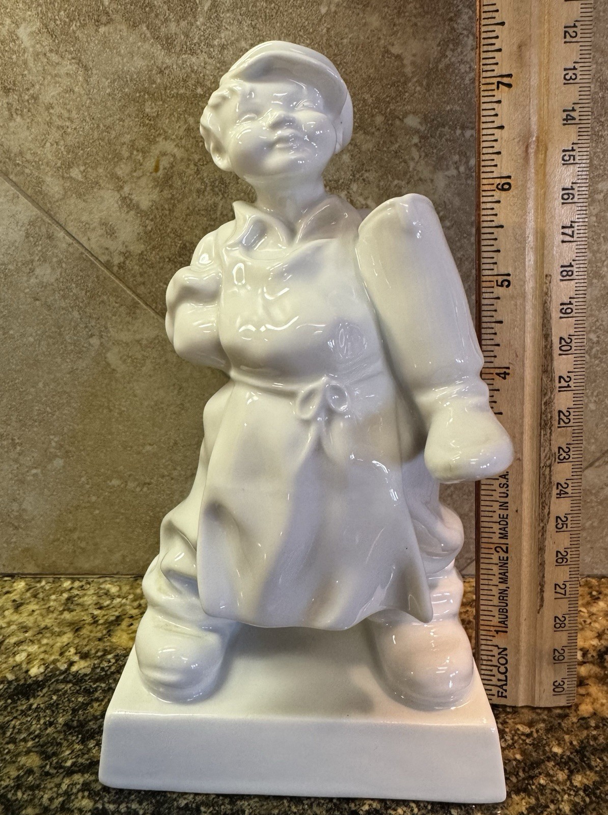 Rare Vtg HEREND Hungary Blanc De Chine 7.5” “ Shoemaker Boy With Boots” # 5493