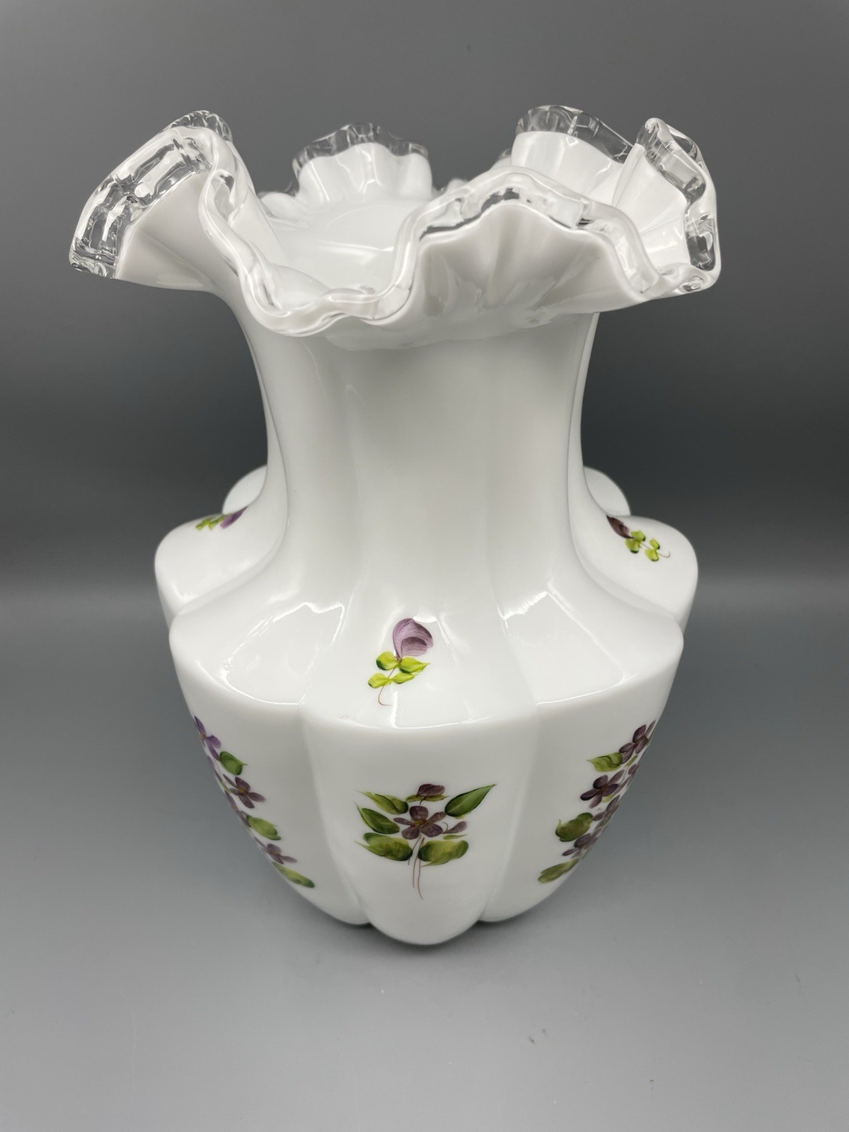 VINTAGE FENTON “VIOLETS IN THE SNOW” SILVER CREST 10″ VASE – Early No Mark