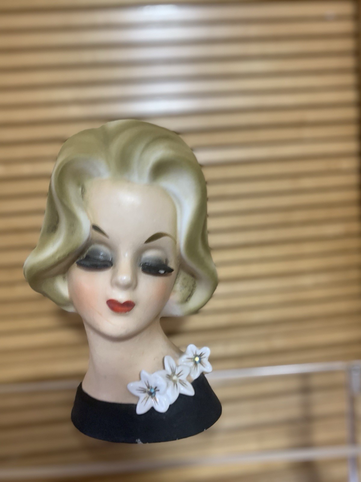 Napco C6431 Vintage Lady Head Vase 6” tall