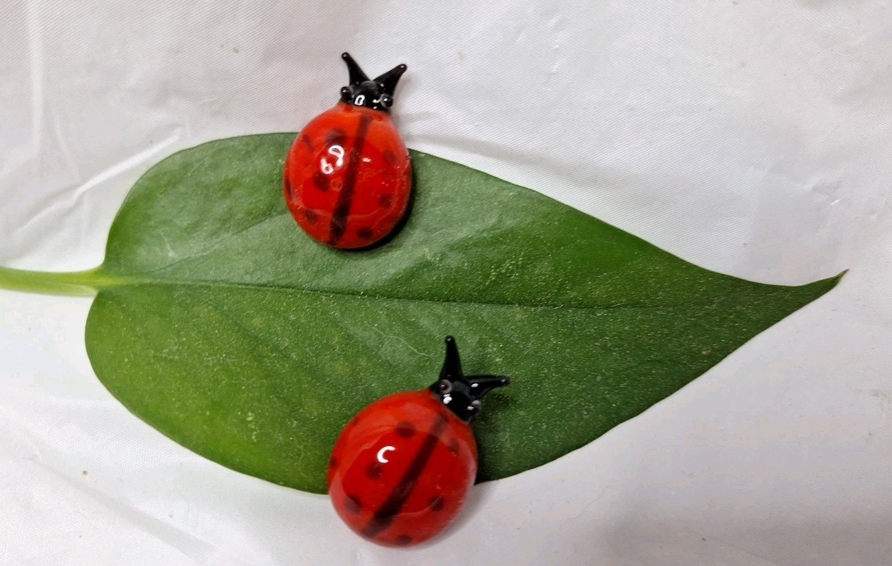 2 Lady Bugs Miniature Collectible Hand Blown Art Glass Figurines 1″