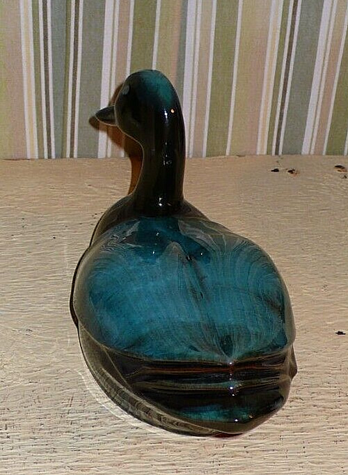 Blue Mountain Pottery CANADA ‘ Mallard Duck ‘. Great coloring ! 10 1/2 ” long