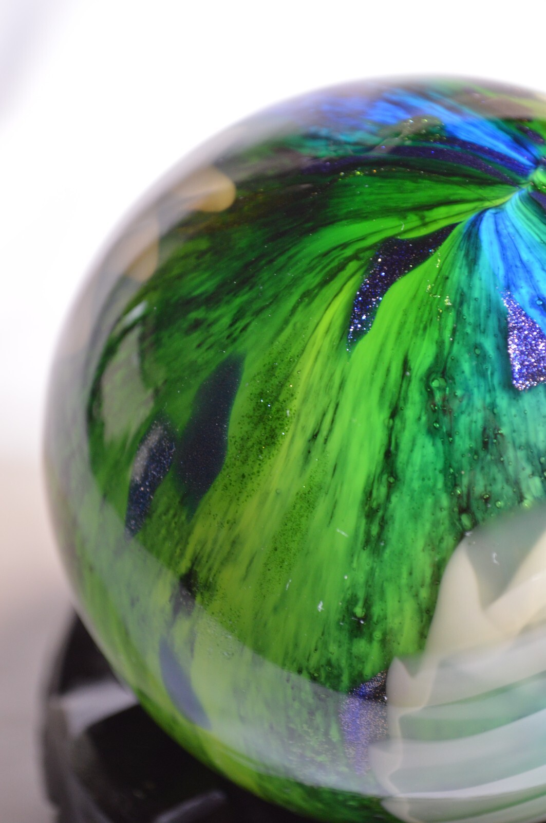 Multi-color Blown Art Glass Sphere w/stand, 12.5+ in circumference 4 in diameter