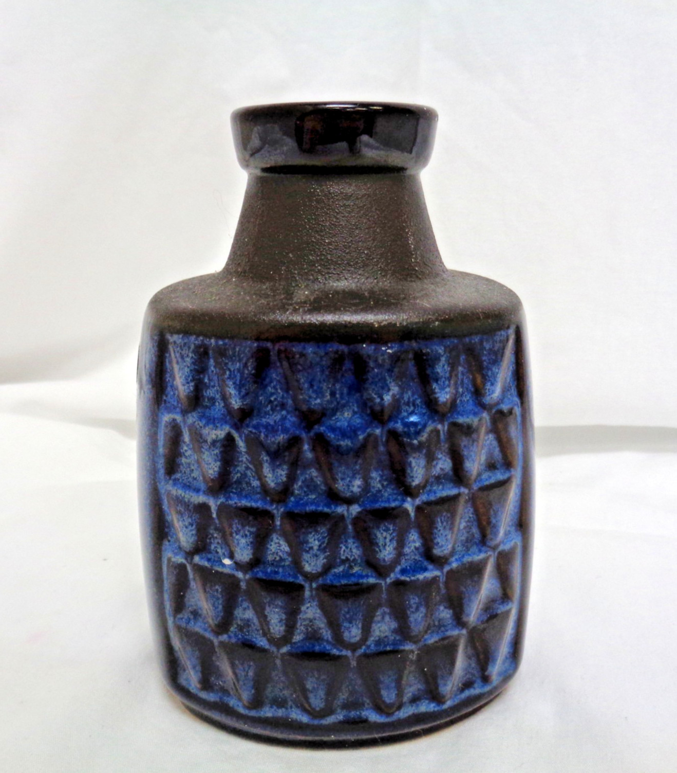 Beautiful Modern Mid Century Soholm Stenoj Denmark Blue Pottery Vase 5″