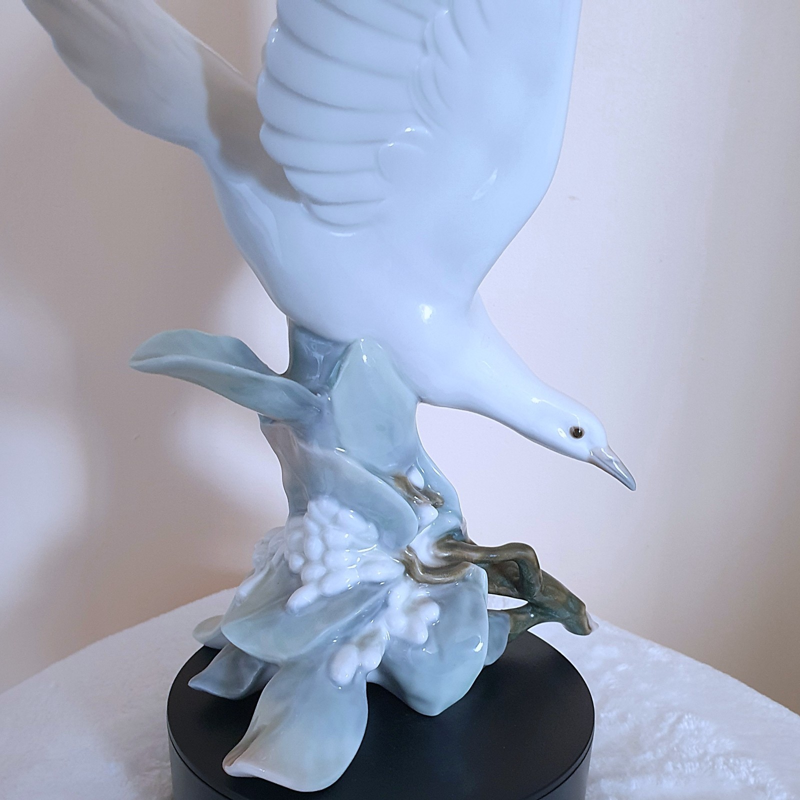 Retired Lladro Turtle Dove Bird Figurine 4550 Excellent