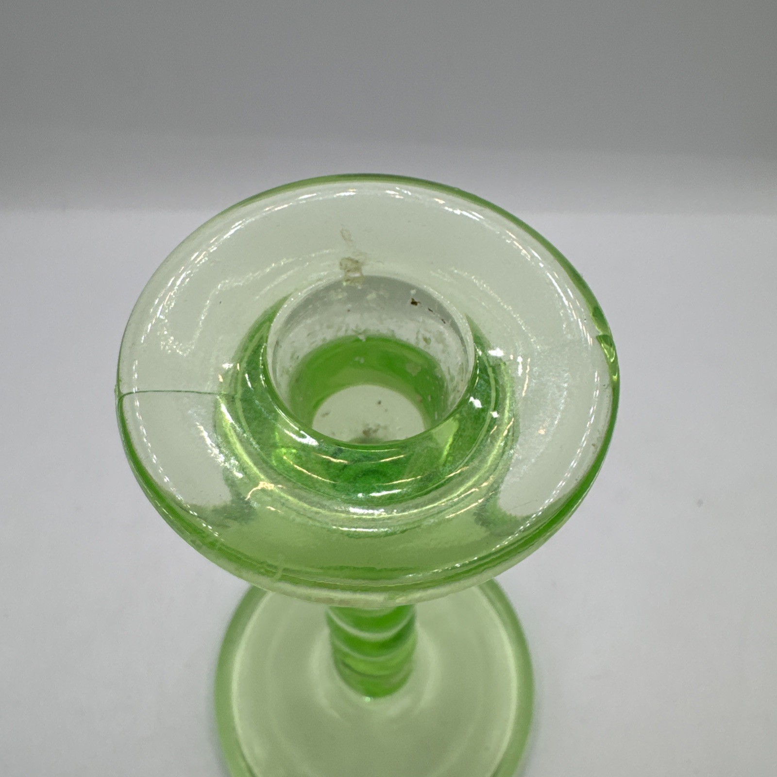 Cambridge Glass GREEN VASELINE URANIUM Candlestick 8.5″