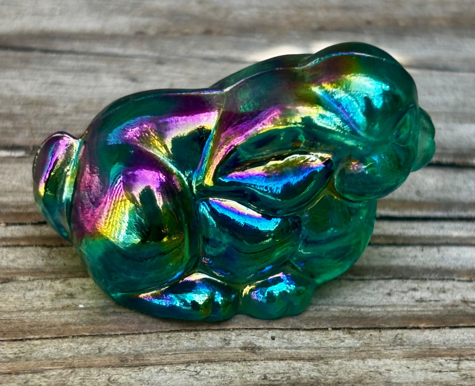 vintage Fenton iridescent glass miniature bunny