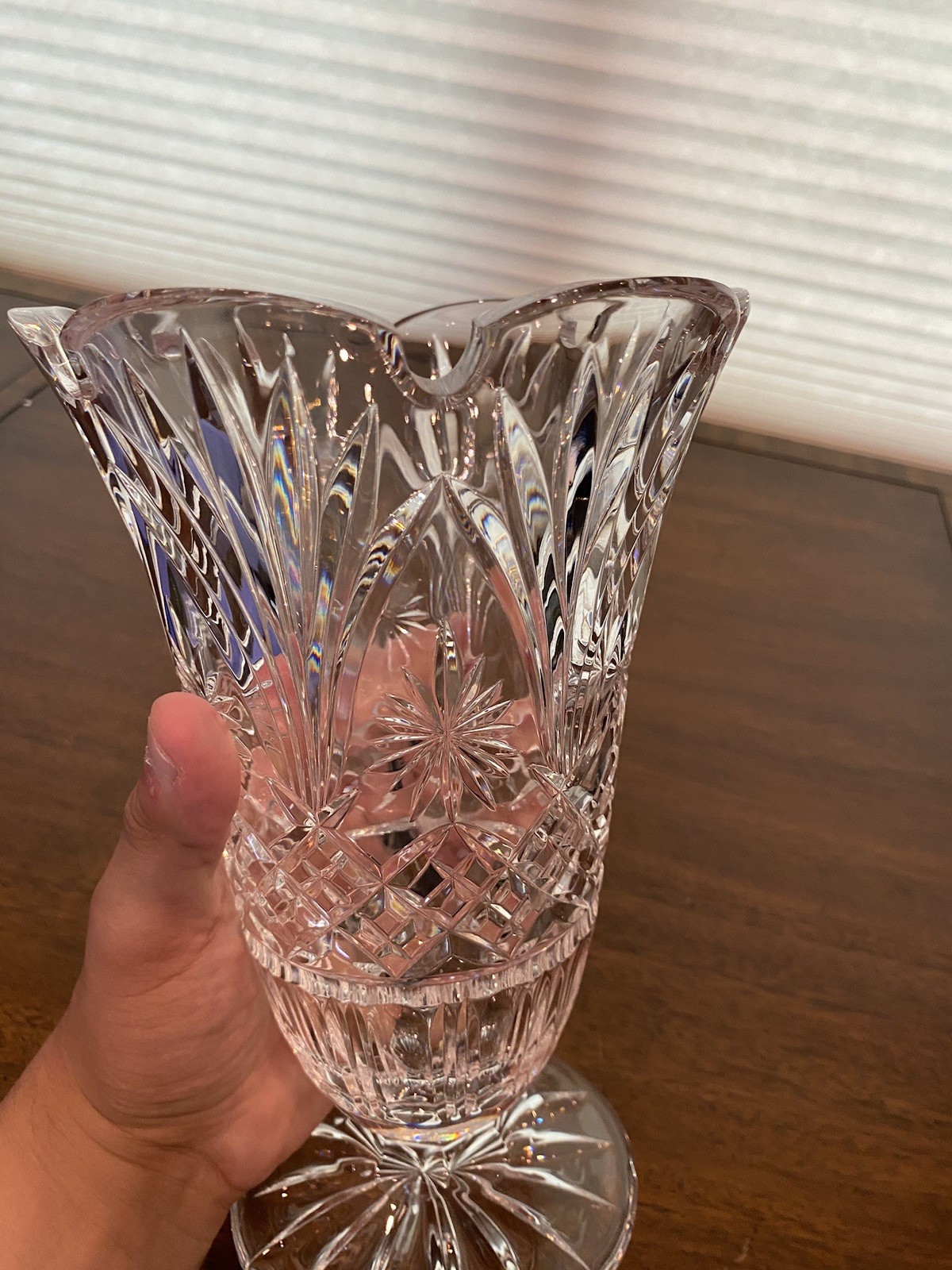STUNNING VTG 1996 PETER KELLY WATERFORD Crystal ARTISAN Footed Vase SIGNED 10″H